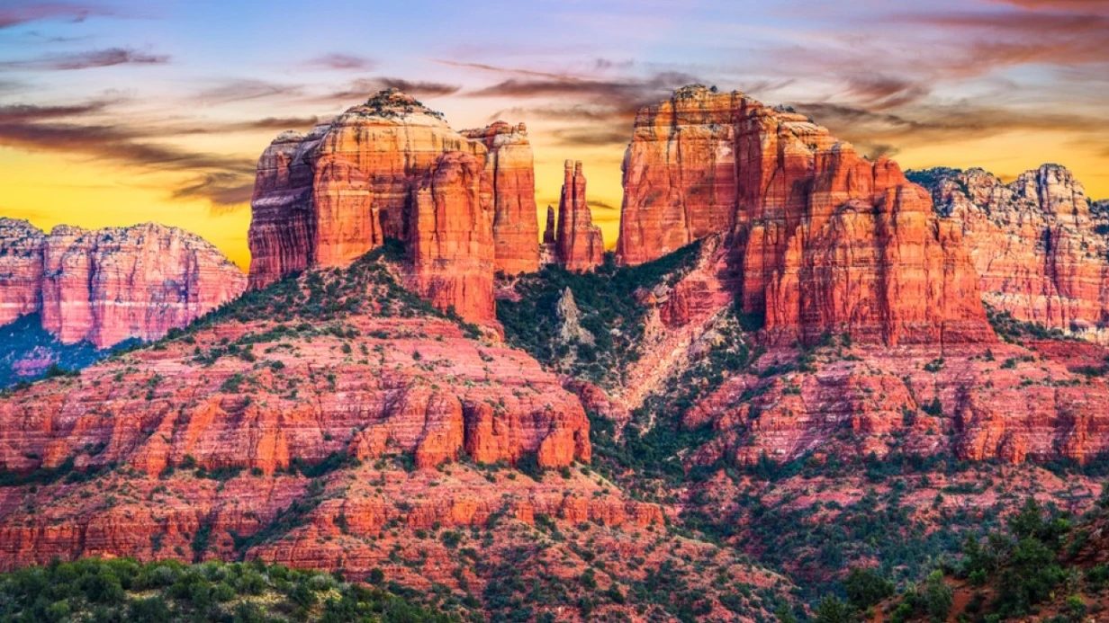 Sedona Weekend Guide: Red Rocks Without the Crowds