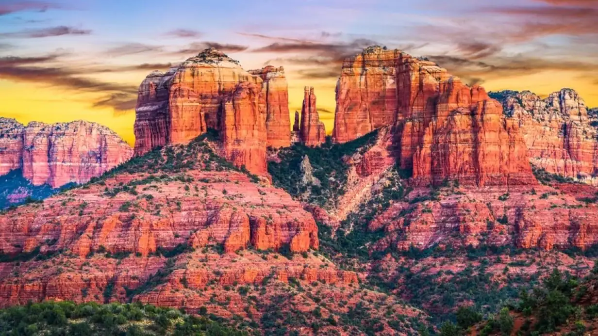 Sedona Weekend Guide: Red Rocks Without the Crowds